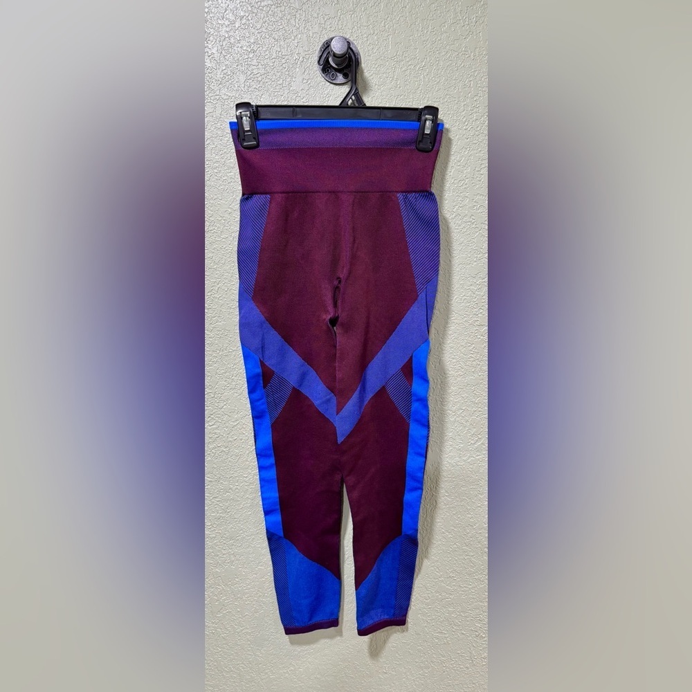 PINK Victoria's Secret Purple and Blue Leggings